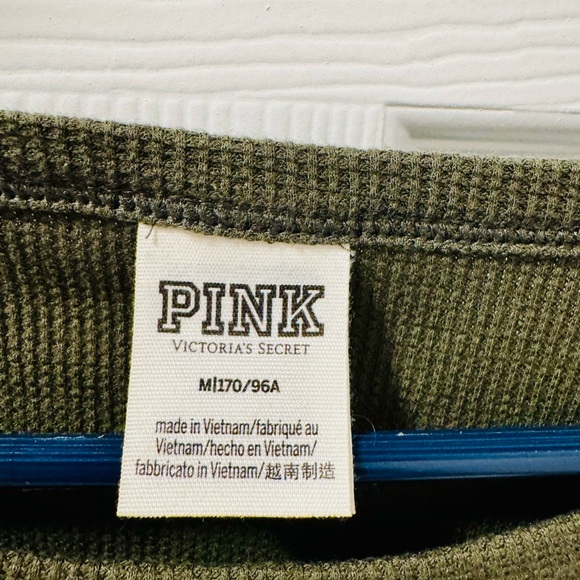 Victoria's Secret Pink Olive Green Knit Top - Picture 3 of 3